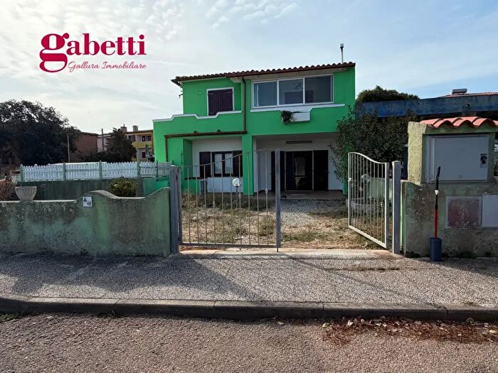 Appartamento con 5 locali in vendita in Ruoni Via dei Cormorani, Santa Teresa Gallura