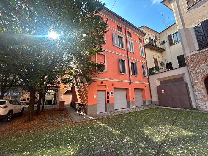 Appartamento bilocale in affitto in Piazza Sant'Angelo, Centro, Cremona