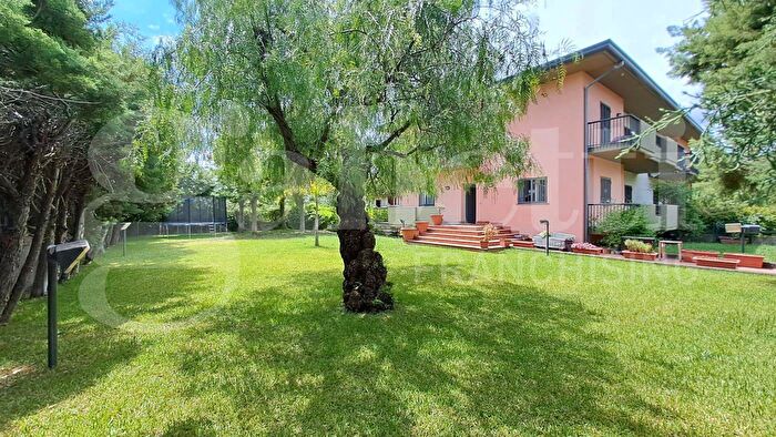 Casa con 7 locali in vendita in Via Polveriera, Mascalucia