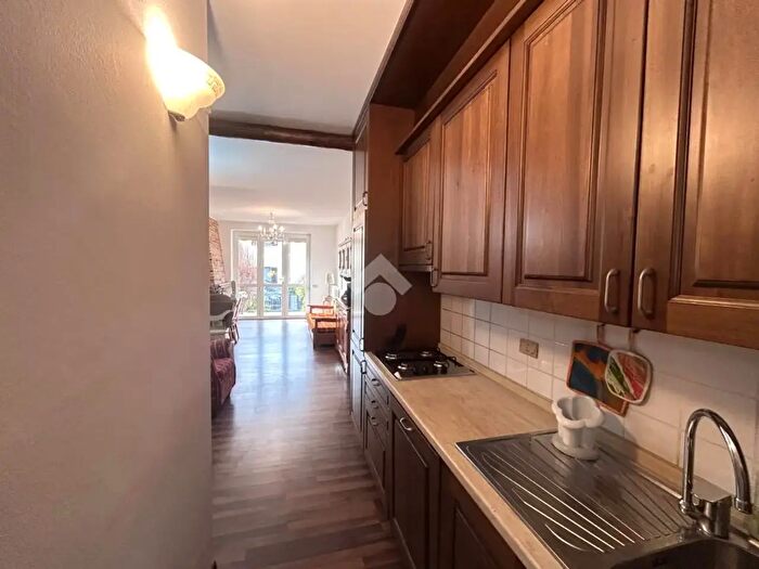 Casa trilocale in vendita in Via delle Vigne, Dervio