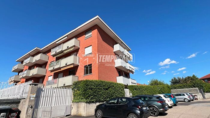 Appartamento con 5 locali in vendita in Via Ferna, Alpignano