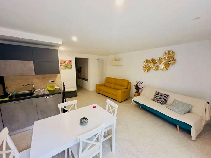 Appartamento quadrilocale in affitto in Castiglione Paese, Castiglione della Pescaia