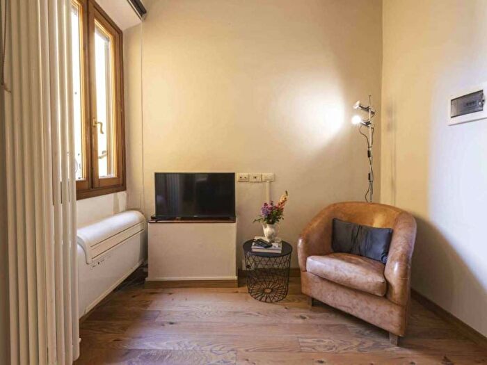 Appartamento bilocale in affitto in Signoria Uffizi, Firenze