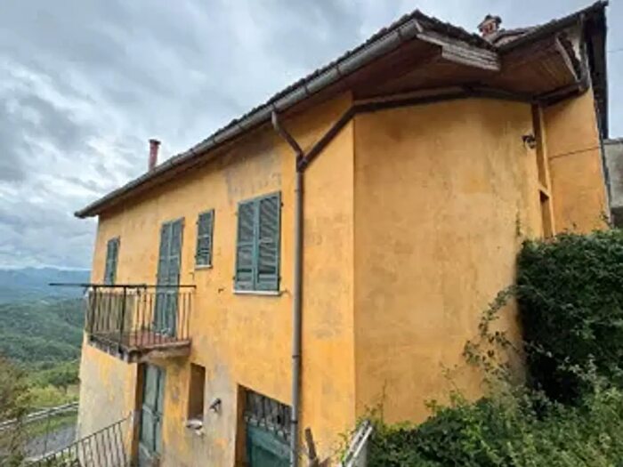 Casa trilocale in vendita in Frazione Sorli, Borghetto Di Borbera