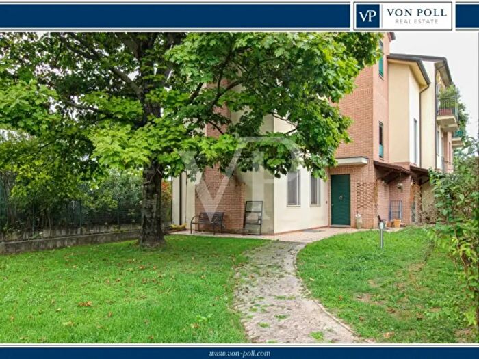 Casa con 6 locali in affitto in Strada Marosticana, Vicenza