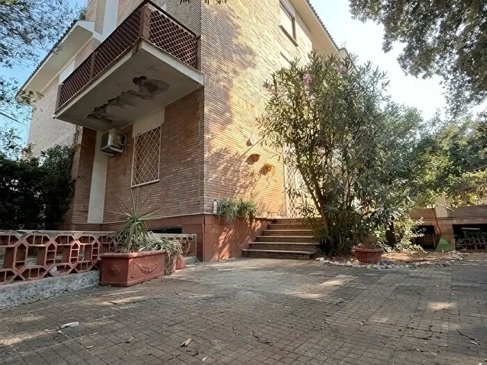 Casa quadrilocale in vendita in Via delle Petunie a, Anzio