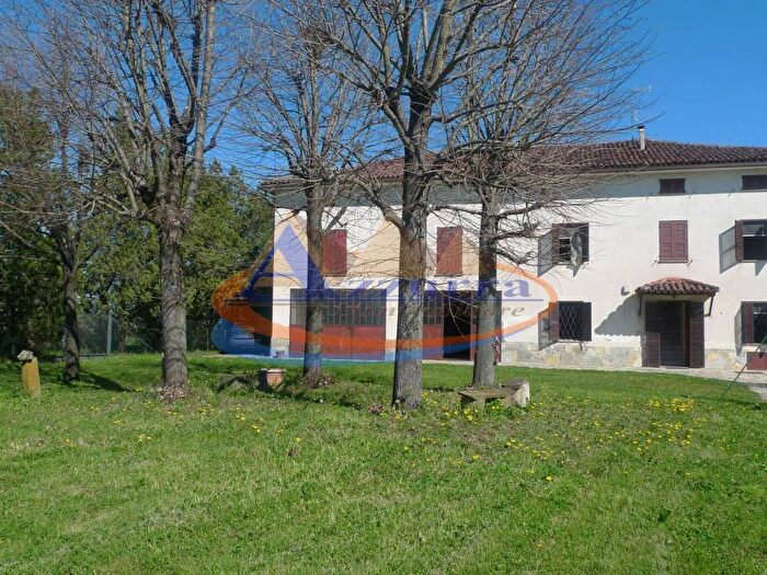Casa con 6 locali in affitto in Via Alessandria, Predosa