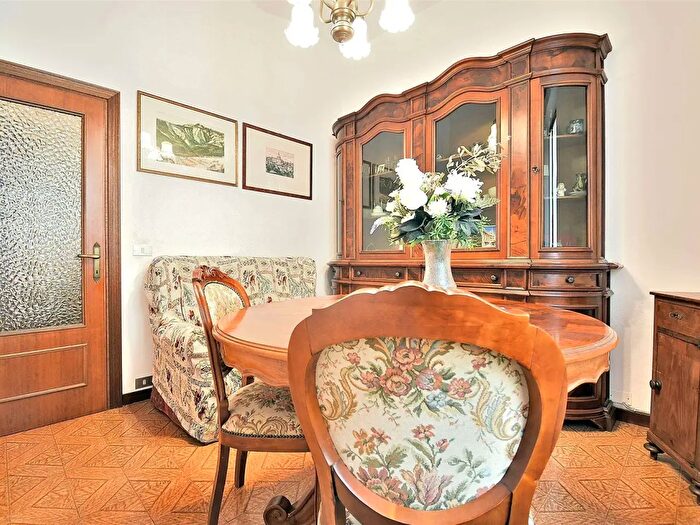 Appartamento quadrilocale in vendita in Via Piave, Siena