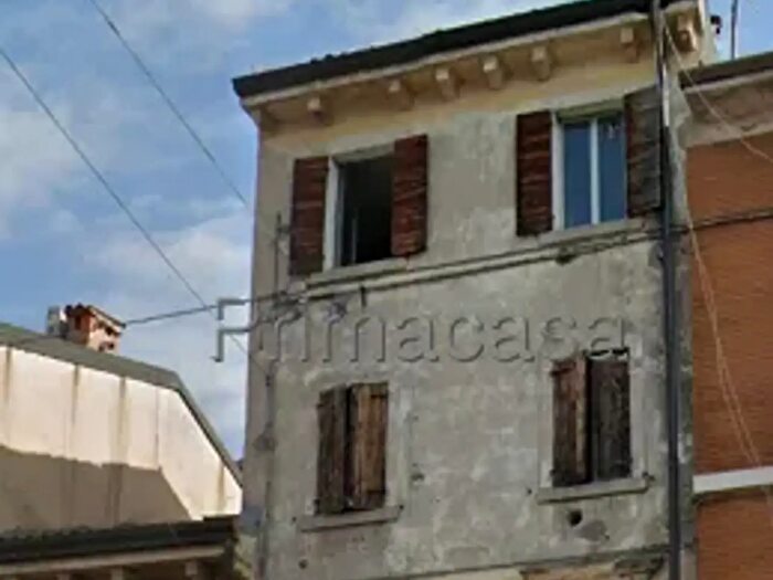Appartamento monolocale in vendita in Piazza del Popolo, Verona