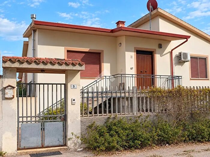 Casa quadrilocale in vendita in Via Dorando Petri, Oristano