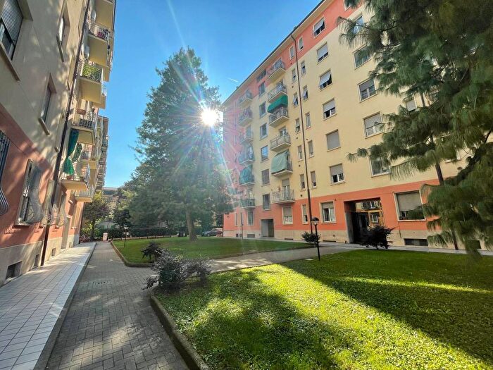 Appartamento bilocale in affitto in Viale Giovanni Suzzani, Prato Centenaro, Milano