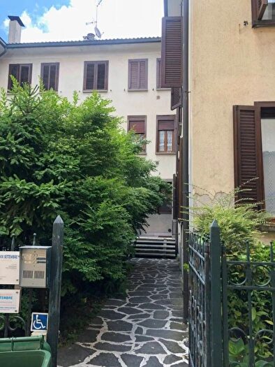 Appartamento trilocale in vendita in Via Settembre Crema, Crema