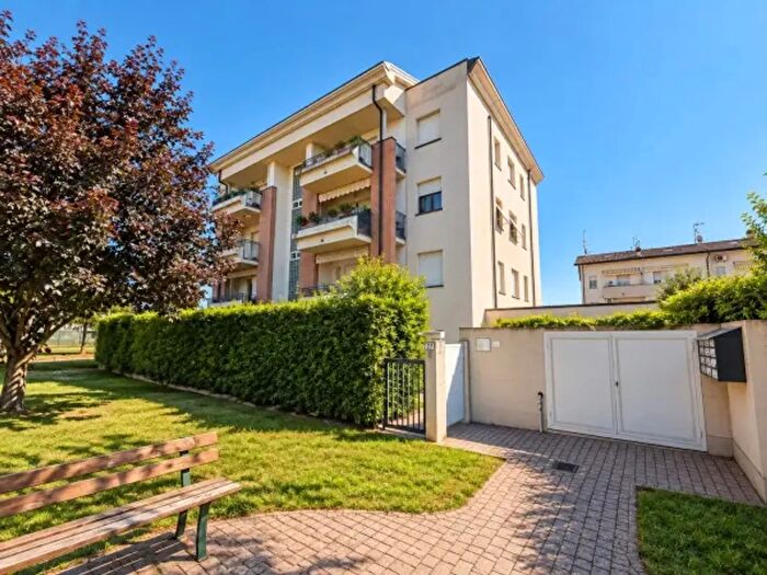 Appartamento bilocale in vendita in Via Don Walter Oliva, Parma