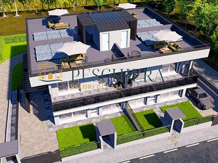 Casa quadrilocale in vendita in Via Volta, Castelnuovo Del Garda