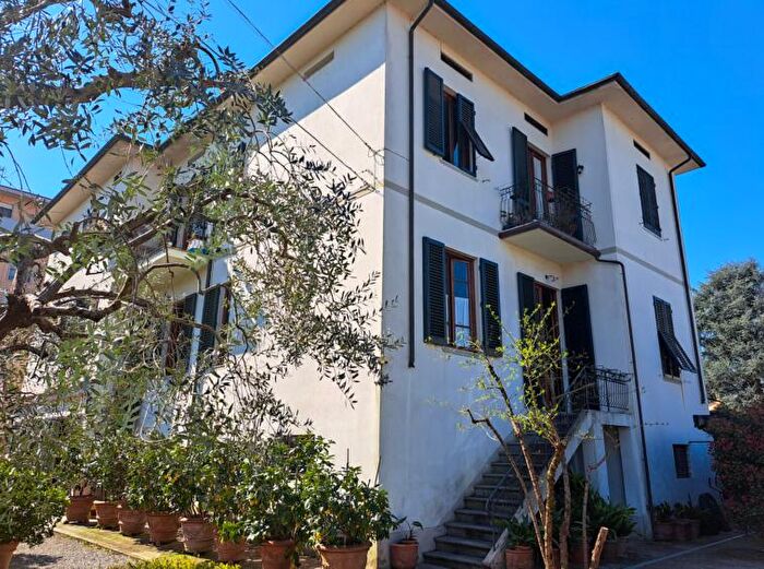 Appartamento trilocale in vendita in Borgo A Mozzano