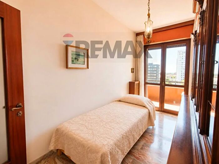 Appartamento in affitto in Via Remo La Valle, Milano
