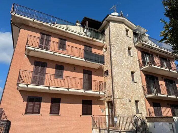 Appartamento trilocale in vendita in Via Sandro Pertini, Labico