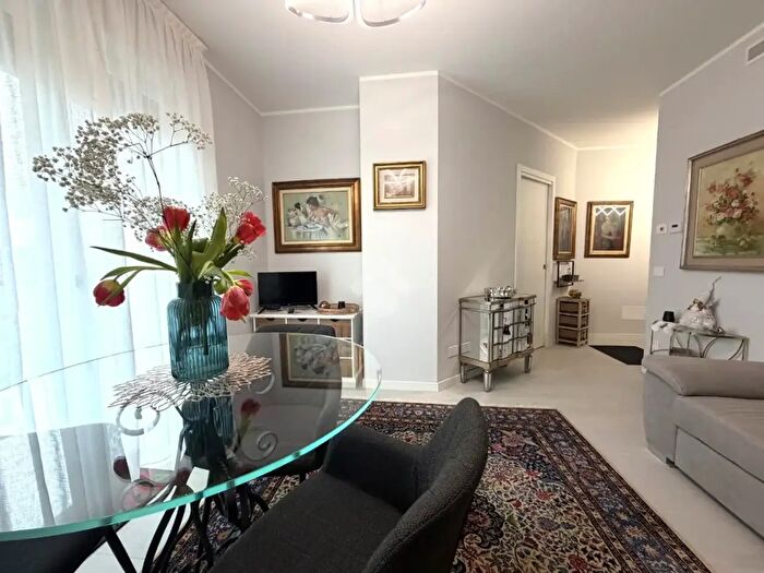 Appartamento bilocale in vendita in Via l Bolis, Gorlago