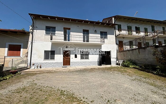 Casa con 5 locali in vendita in Cascina Mussano, Cerrina