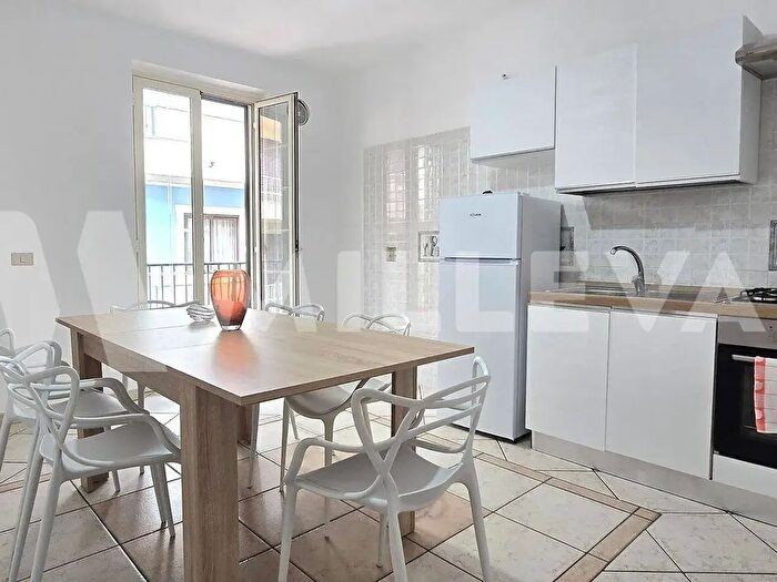 Appartamento con 5 locali in vendita in Via Eleonora Duse, Pozzallo