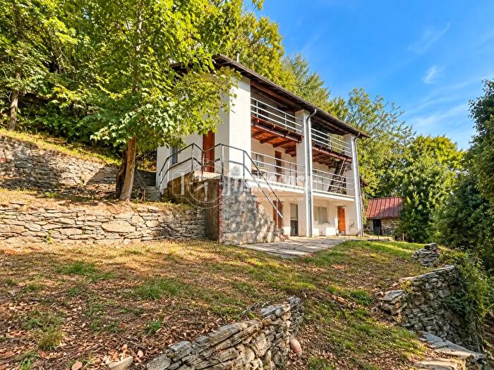 Casa quadrilocale in vendita in Borgata Faiallo, Pont Canavese