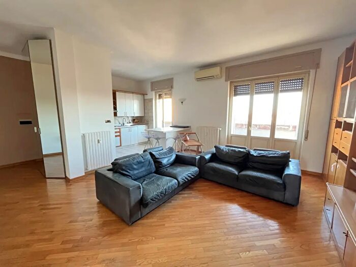 Appartamento quadrilocale in vendita in Via Vittorio Veneto, Mortara