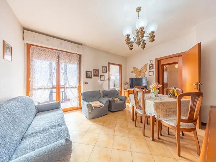 Appartamento bilocale in vendita in Via Abate di Tivoli, Roma