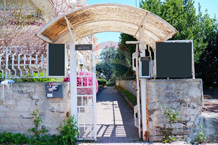 Appartamento trilocale in vendita in Via John Andrew Graefer Piazza Pitesti, Caserta