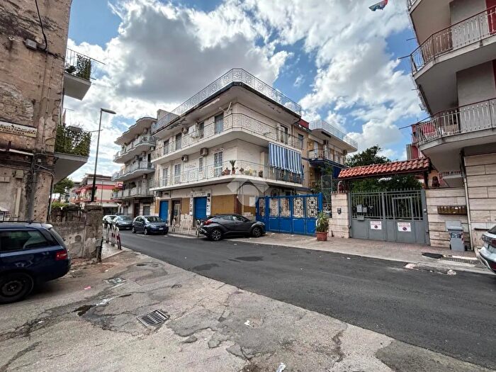 Appartamento quadrilocale in vendita in Via Villa Bisignano, Napoli