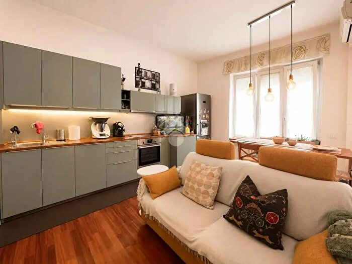 Appartamento bilocale in vendita in Via Cadolini, Milano