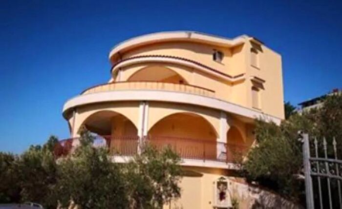 Appartamento in vendita in Via Padre Pietro da Settingiano, Settingiano