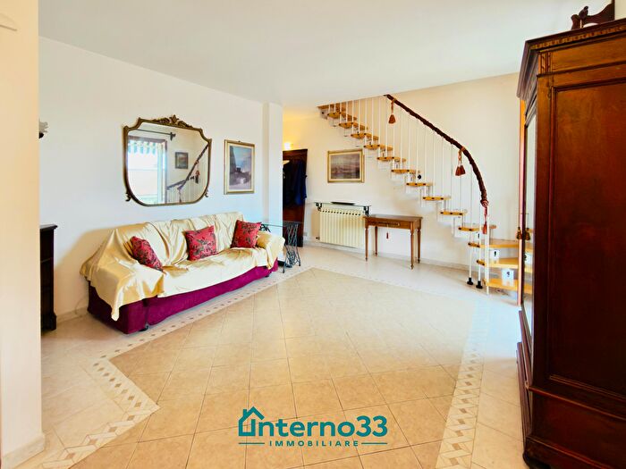 Appartamento quadrilocale in vendita in Sarzana