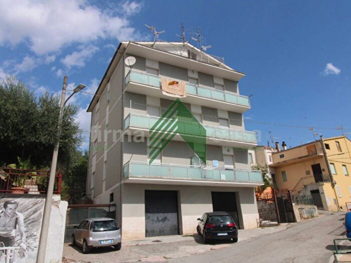 Appartamento trilocale in vendita in Località Villa Schiavoni, Nepezzano, Teramo