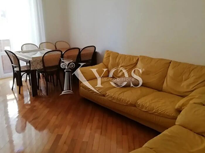 Appartamento trilocale in affitto in Via Lanino, Milano