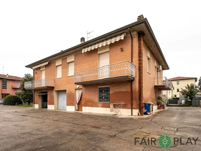 Appartamento trilocale in vendita in Via Marziale, Forli