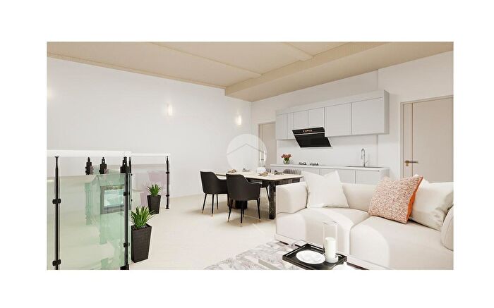 Appartamento trilocale in vendita in Via Vittorio Emanuele II, Cherasco