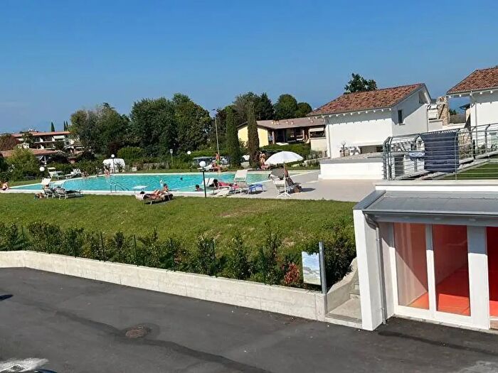Appartamento bilocale in affitto in Via del Molino, Padenghe Sul Garda