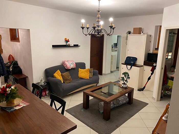 Appartamento quadrilocale in affitto in Via Torcicoda, Isolotto Talenti, Firenze