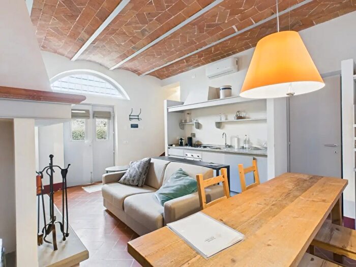 Casa trilocale in vendita in Tenimenti d'Alessandro, Cortona