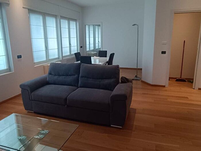 Appartamento bilocale in affitto in Via Martiri della Libertà, Savonarola Ponte Molino, Padova