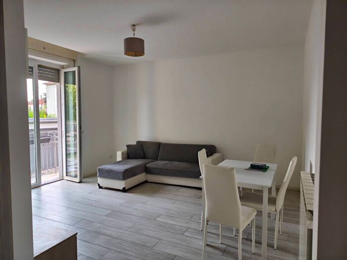 Appartamento bilocale in affitto in Via Lario, Arnate, Gallarate