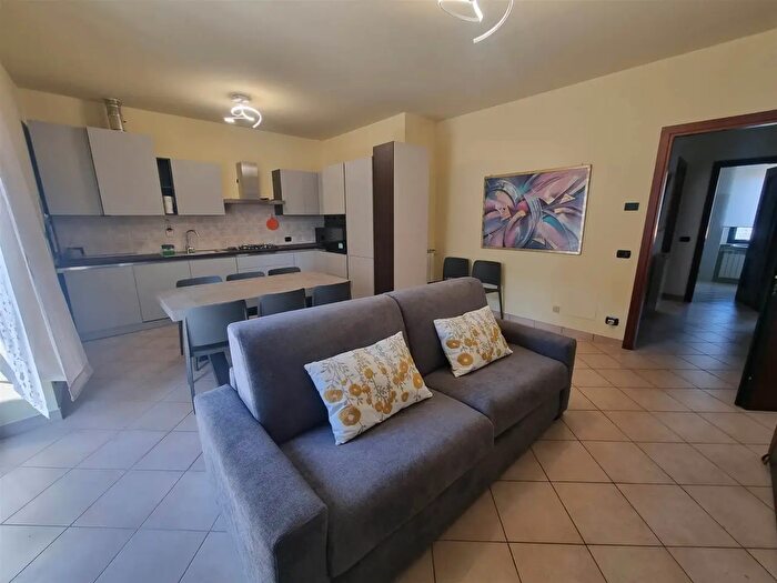 Appartamento con 5 locali in affitto in Via Paolo Costa, Agazzano