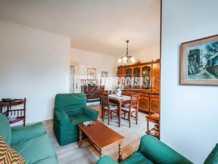 Appartamento quadrilocale in vendita in Modena