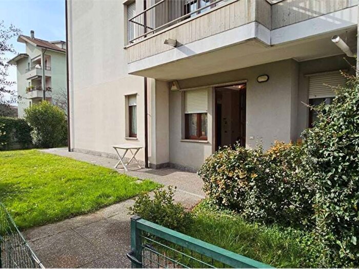 Appartamento bilocale in affitto in via Montello, Centro, Cernusco sul Naviglio