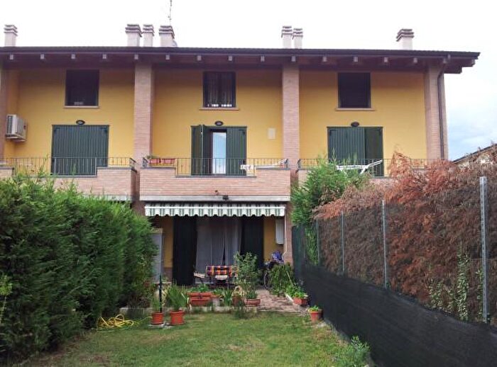 Casa con 5 locali in vendita in Via Emilia Est, Rubiera