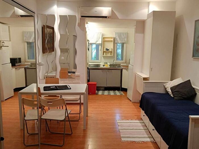 Appartamento monolocale in affitto in Via Giacinta Pezzana, Parioli, Roma