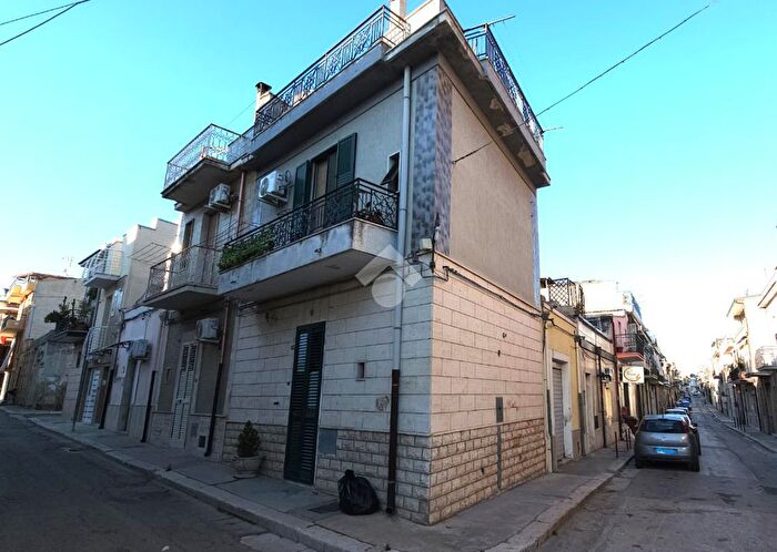 Casa bilocale in vendita in Via Montebello, Torremaggiore