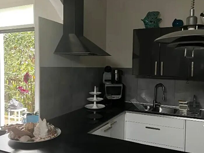 Casa con 5 locali in vendita in Sarzana