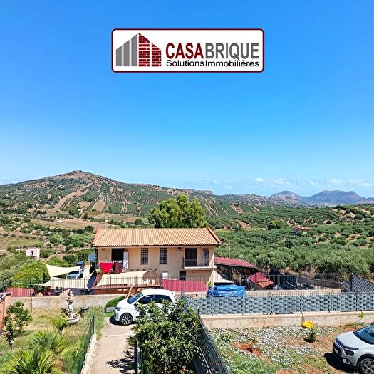 Casa con 5 locali in vendita in Via Case Accia, Santa Flavia