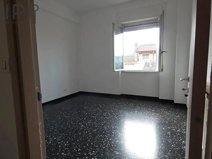 Appartamento con 5 locali in vendita in Via Padre Garello, Cengio